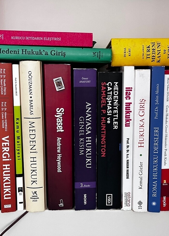 Hukuk kitapları - Görsel 2