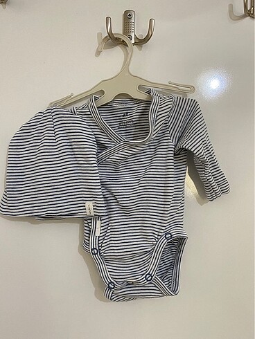 H&M şapkalı tulum