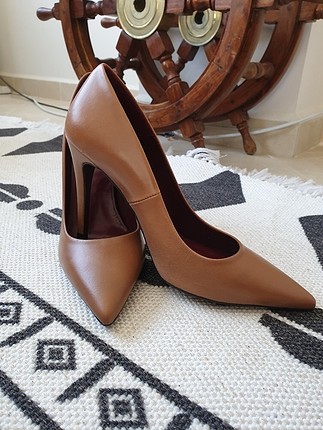 zara stiletto