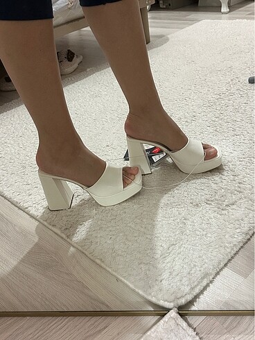 Beyaz ayakkabı - Görsel 7