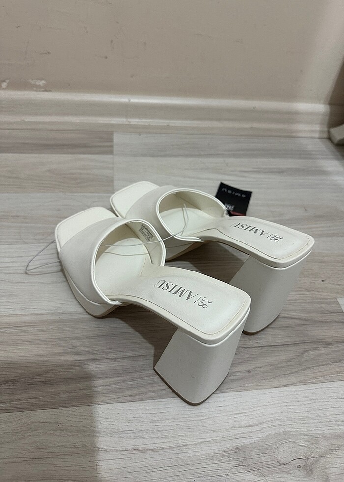 Beyaz ayakkabı - Görsel 3