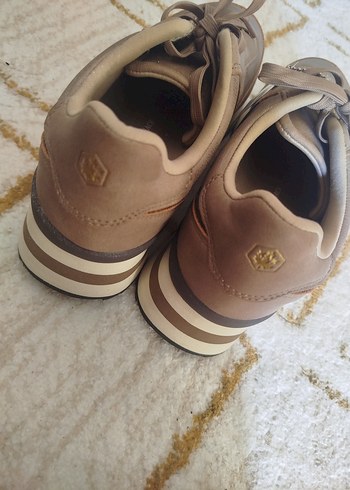 Kahverengi Dolgu Topuklu Bağcıklı Kadın Spor Ayakkabı - Görsel 5