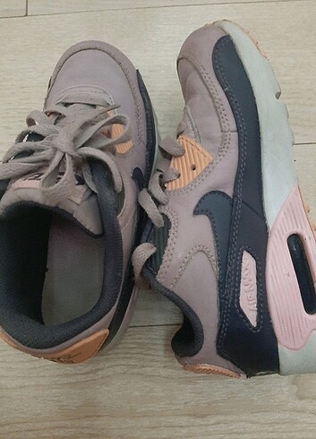 Nike Kız çocuk ayakkabisi 