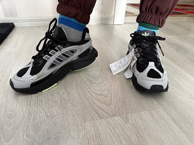38 Beden Adidas Spor Ayakkabı