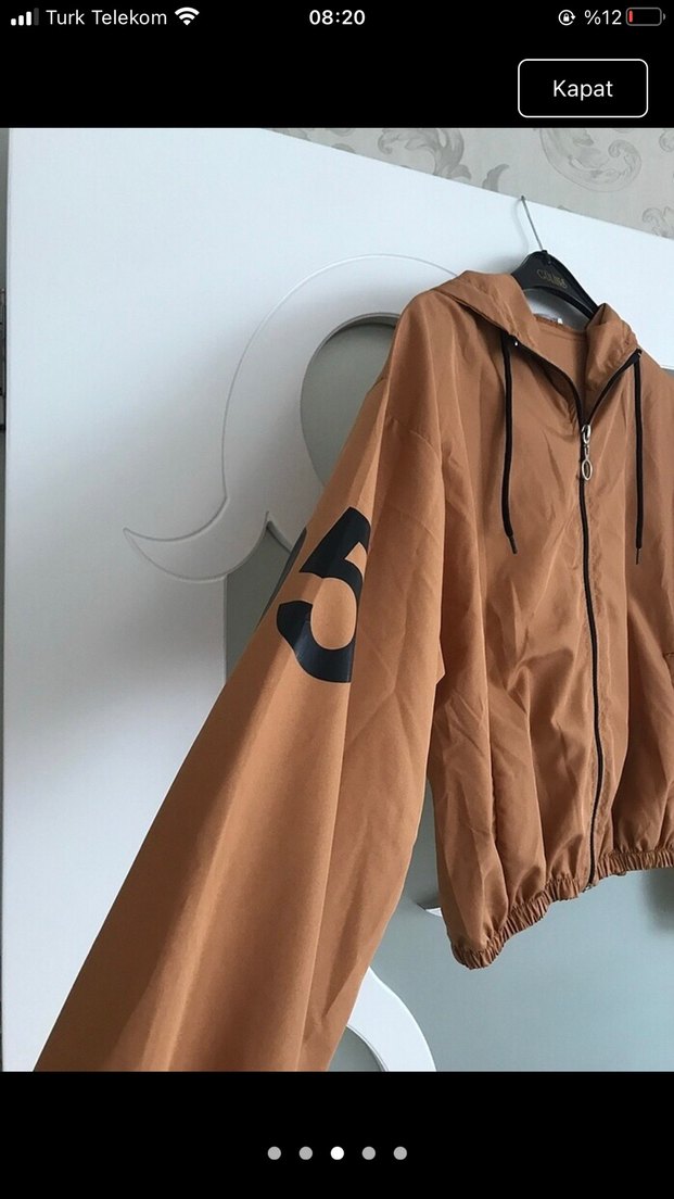 Kadın Kahverengi Kapüşonlu Mini Yağmurluk - Görsel 3