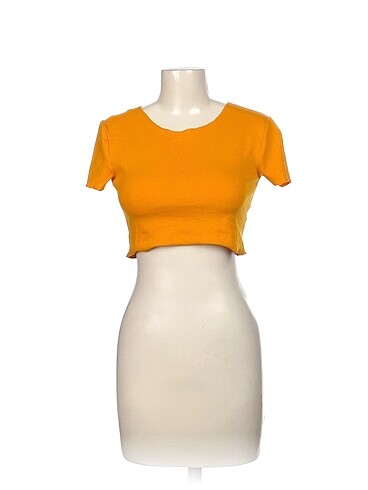 Zara T-shirt %70 İndirimli.