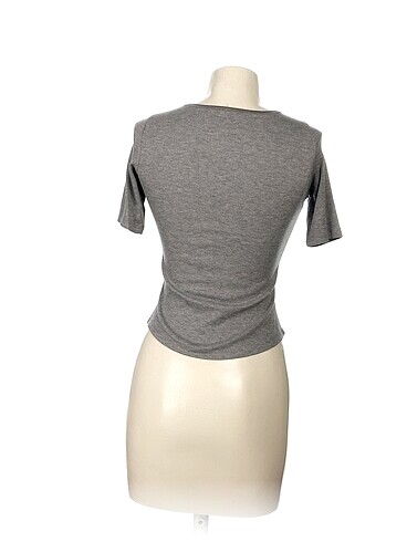 s Beden Diğer T-shirt %70 İndirimli.