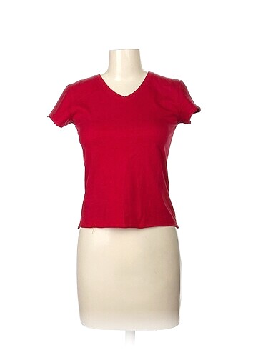Diğer T-shirt %70 İndirimli.