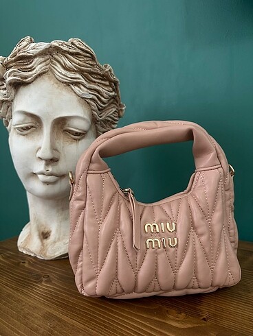 Miu Miu kadın çanta