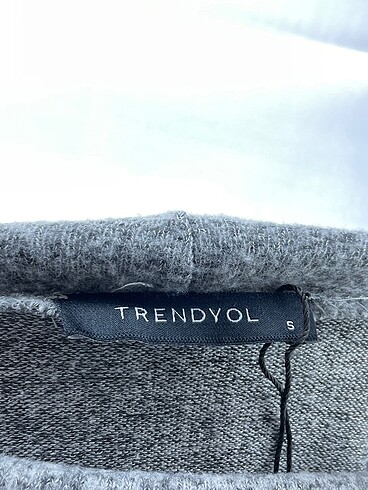 s Beden gri Renk Trendyol & Milla Bluz %70 İndirimli.
