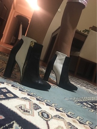 Zara bot