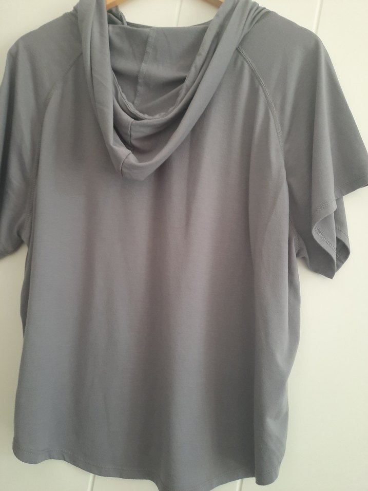 Gri Baskılı Kısa Kollu T-shirt - Görsel 2