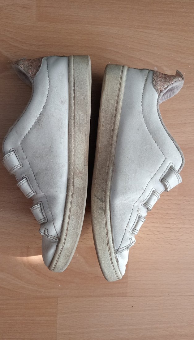 Kız Çocuk Beyaz Cırt Cırtlı Nakışlı Spor Ayakkabı - Görsel 3