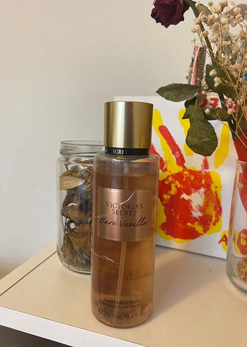 Victoria's Secret Bare Vanilla Kadın Parfüm Seti - Görsel 2