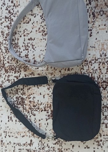 Diğer siyah ve gri çanta
