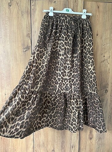 s Beden siyah Renk Leopar Etek
