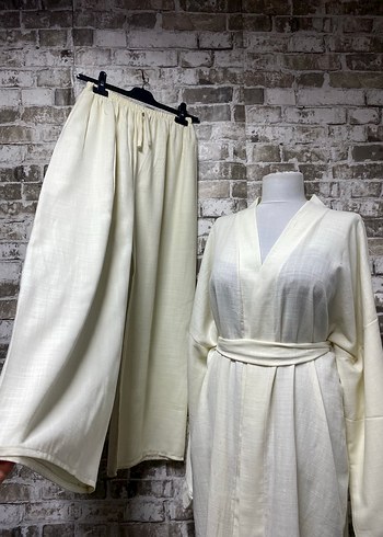 l Beden Beyaz Klasik Kimono ve Pantolon Takımı