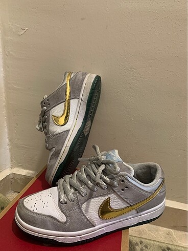 37,5 Beden Nike Dunk Limited Edition