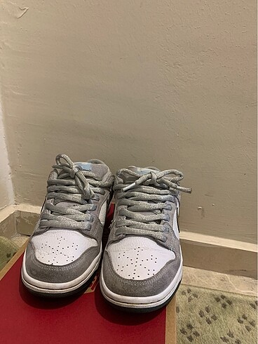 Nike Dunk Limited Edition