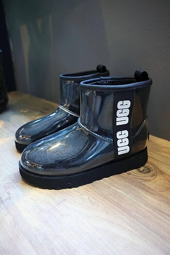 Ugg waterproof bot