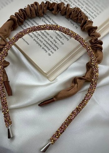 Kahverengi Fırfırlı Taşlı Taç Seti - Görsel 2