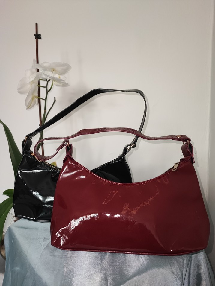 Bordo Parlak Deri Kadın Omuz Çantası - Görsel 3