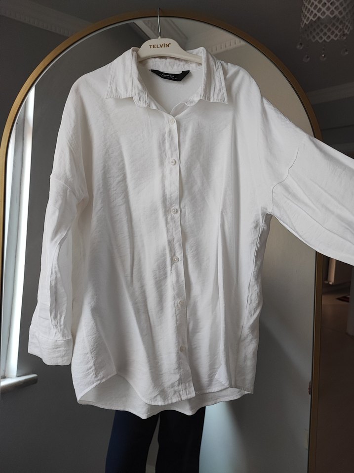 Düğmeli Beyaz Keten Kadın Gömlek - Görsel 4