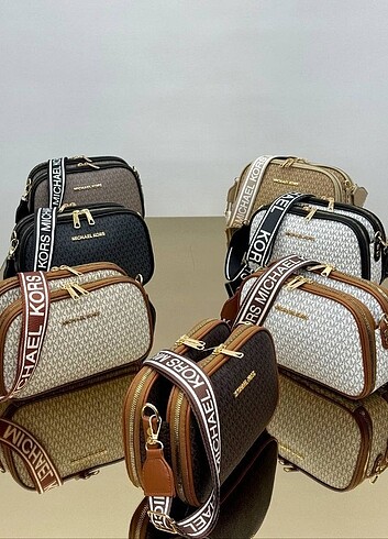 Michael Kors Mıchael Kors 3 Gözlü Modelimiz Ölçüleri: 25x17 cm