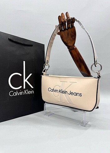 Calvin klein Ölçüler 13x27 cm 