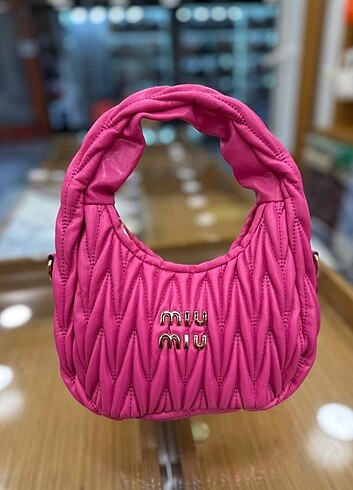 Miu miu baget çanta