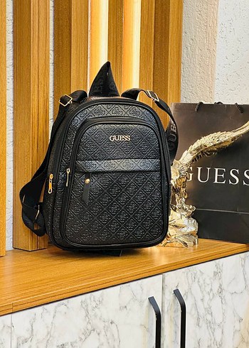 Guess Siyah Deri Kadın Sırt Çantası
