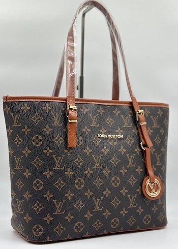 Louis Vuitton Louis vuitton 28x38cm Renkler mevcut sol kaydırın