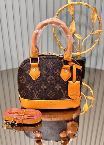 Beden Louis vuitton Ölçüleri 15x20 cm Renkler mevcut sol kaydırın