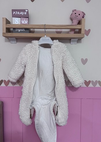 Beyaz Kürklü Bebek Kız Tulumu - Görsel 4