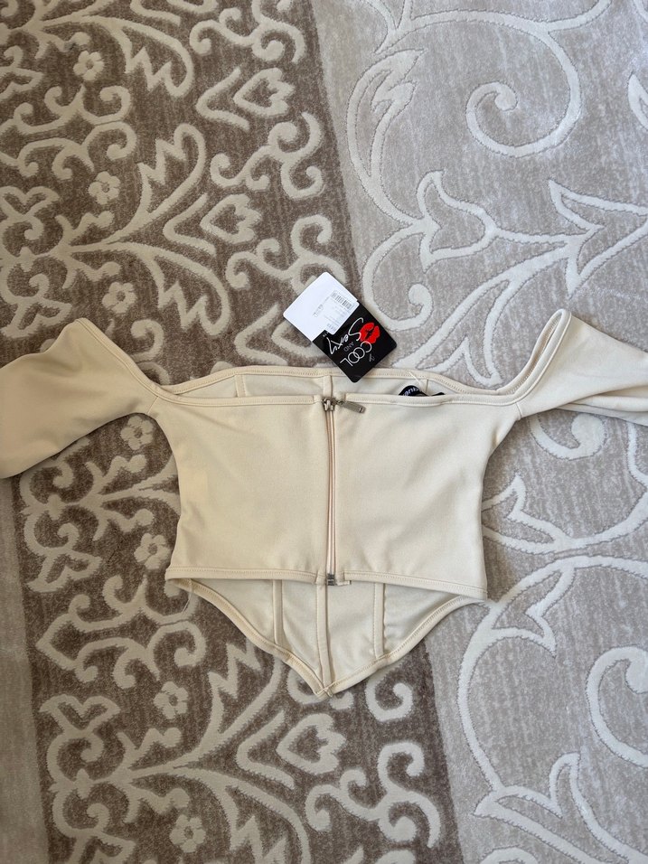 Krem korse crop - Görsel 2