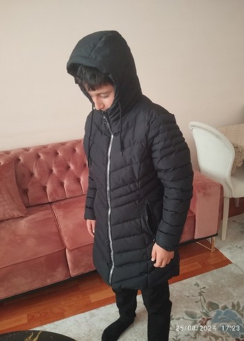 Diğer Kadın Siyah Kapüşonlu Fermuarlı Kışlık Mont