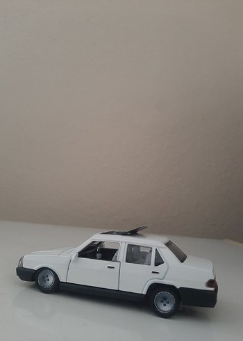 1.32 Şahin Oyuncak Araba