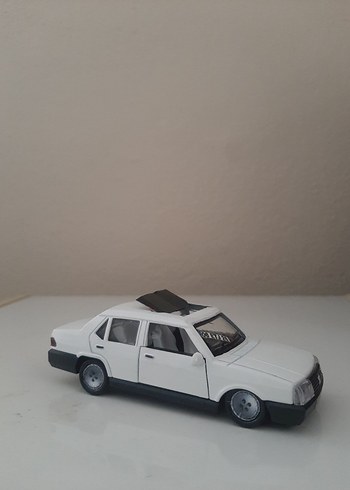 1.32 Şahin Oyuncak Araba
