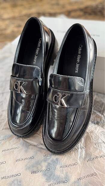 Calvin Klein 39 Numara Loafer/oxford