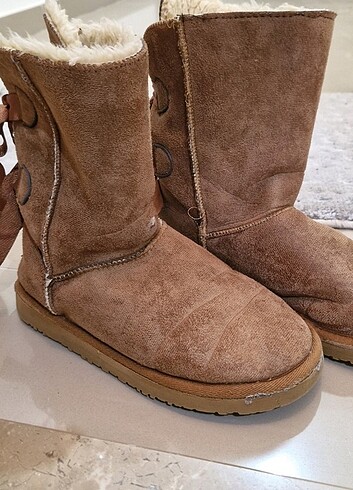 Kahverengi Ugg