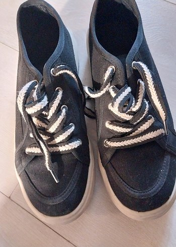 Siyah Dolgu Topuklu Kadın Spor Ayakkabı - Görsel 3