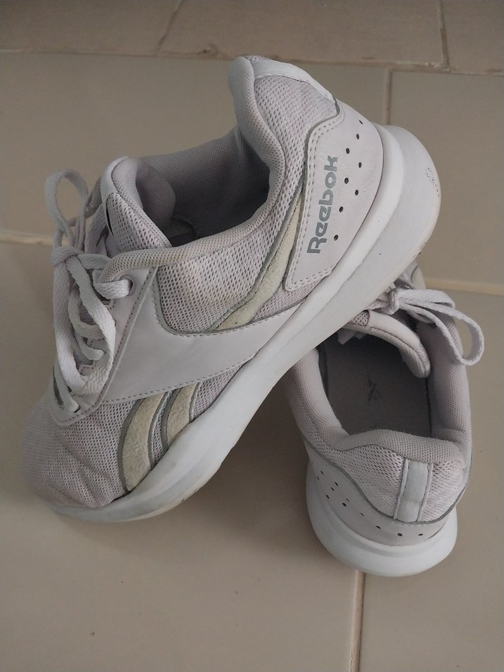 Reebok Gri Bağcıklı Kadın Spor Ayakkabı - Görsel 4