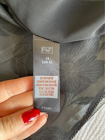 42 Beden beyaz Renk F&F 42 beden kadın ceket