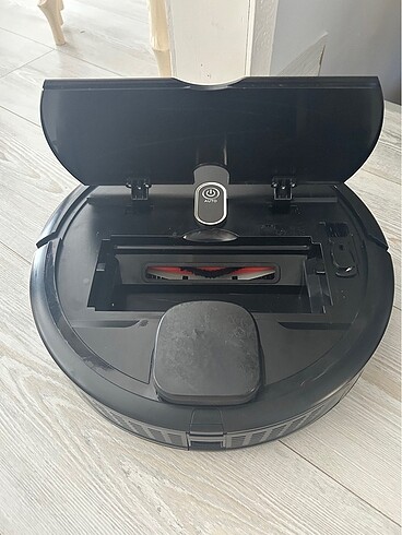  Beden Renk Arçelik şarj istasyonlu siyah robot süpürge