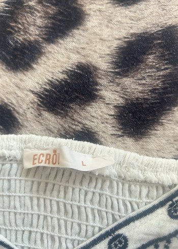 Ecrou keten askılı crop - Görsel 3