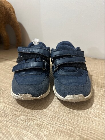 25 Beden Vicco erkek çocuk ayakkabı