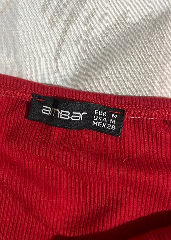 Kırmızı Tokalı İnce Askılı Kadın bluz - Görsel 4