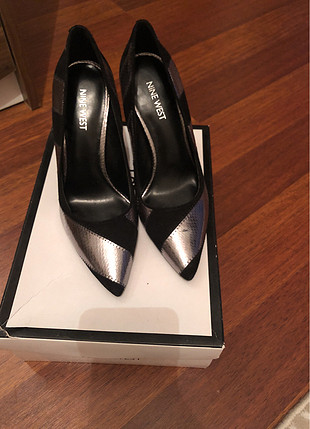 Nine West Nıne West