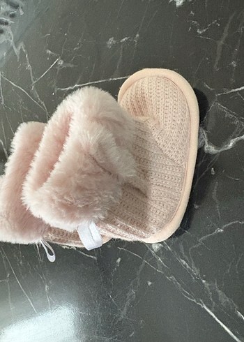 Kız Çocuk Pudra Peluş Detaylı Ev Terliği - Görsel 3