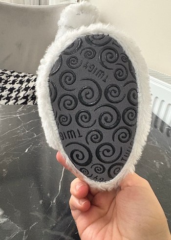 Kızlar için Beyaz Kürklü Unicorn Ev Terliği - Görsel 2